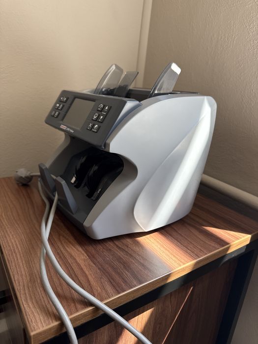 Лічильник банкнот Kisan Newton 3 Value