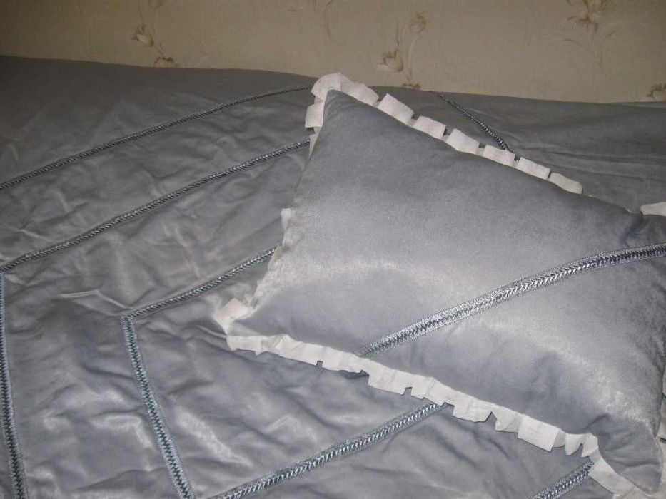 покрывало на 2 спальную кровать (подушки в комплекте) распродажа