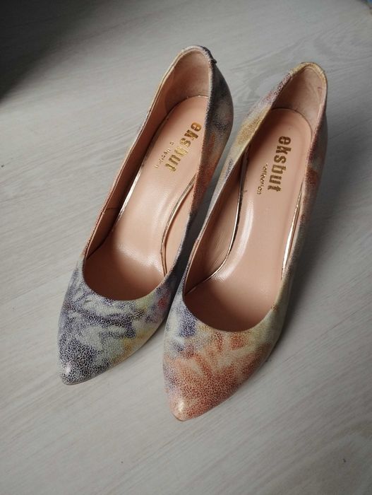 Pastelowe czółenka Eksbut 37 multikolor skóra