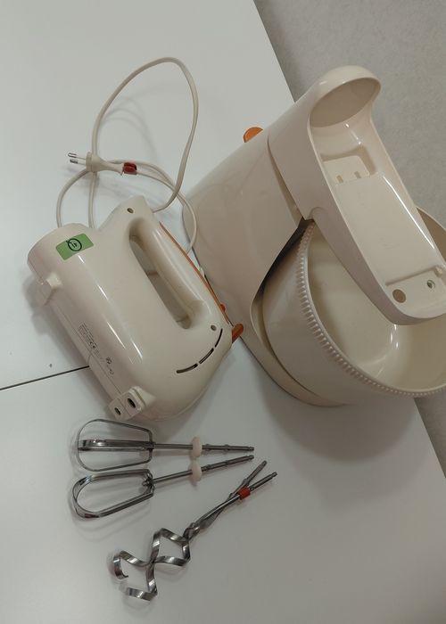 Блендер Philips HR 1538