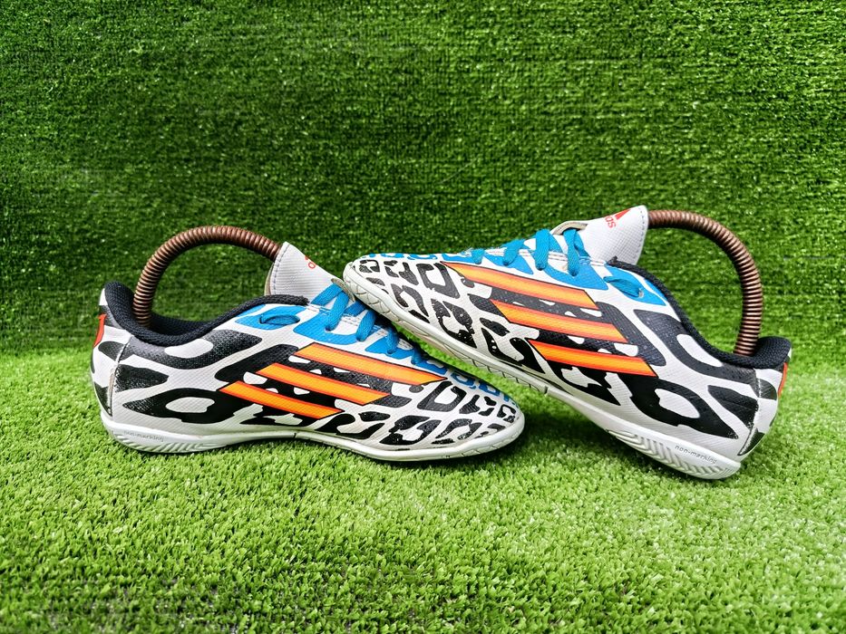 Дитячі кросівки футзалки messi adidas