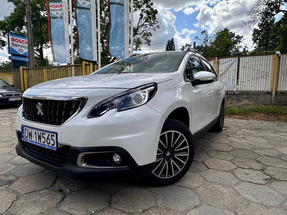 Peugeot 2008 Salon Polska 1 właściciel 72 tys. km F-VAT Bezwypadkowy 5-DRZWIOWY CROSSOVER 1.2 i VTi 82 Bez nakladów Możliwość dokupienia  gwarancji!
