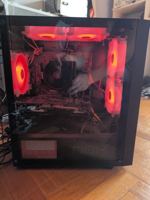 PC GAMING CASE RED CORSAIR PRO V3 | RYZEN 5 1600 | 16GB | RX 570 NITRO+ vendo ou troco
