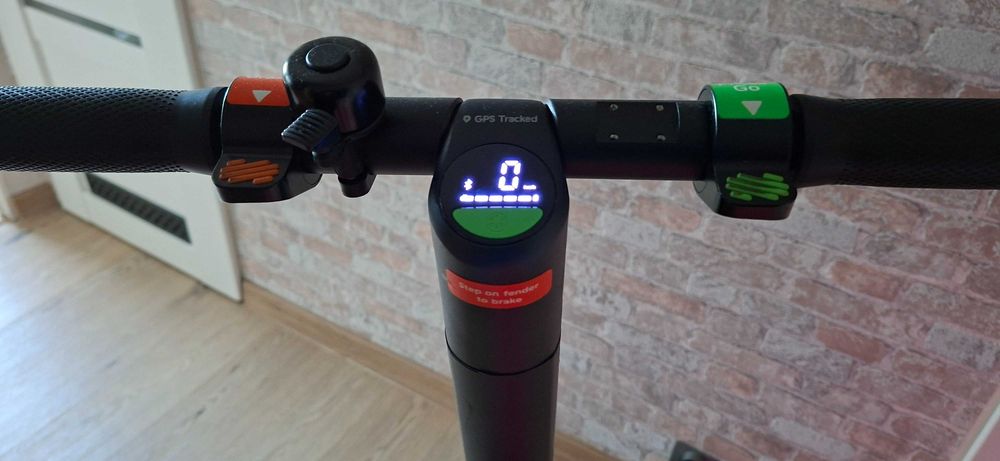 Hulajnoga elektryczna Segway ES4 Professional