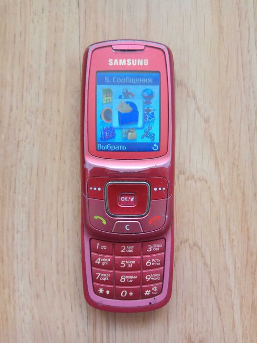 У гарному стані телефон Samsung SGH-С300 слайдер