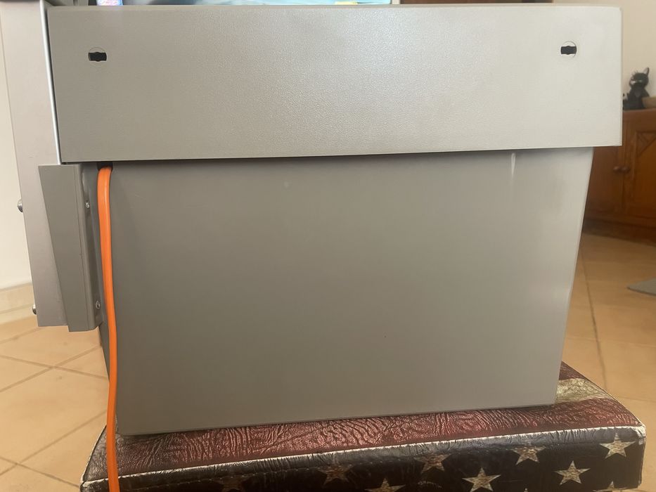 Retroprojetor Kindermann Eco 36 – A funcionar