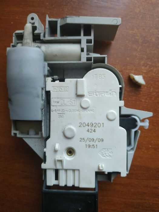 Пральна машина Ariston Aqualtis Hotpoint AQ7L 05 U