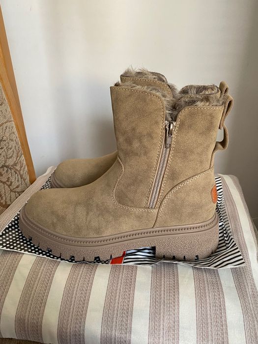 Buty zimowe botki z futrem zamszowe na zamek beżowe jak emu 36