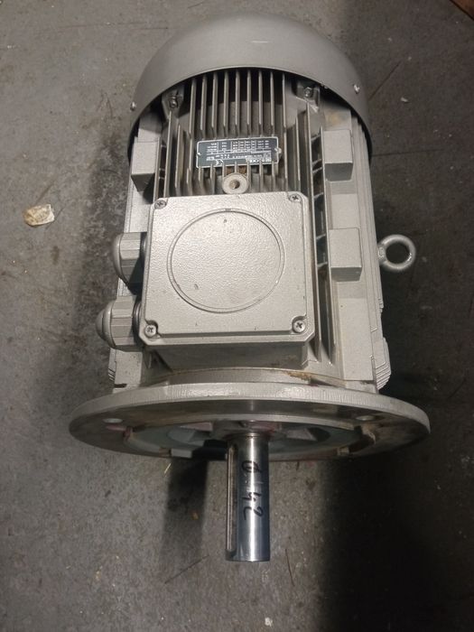 Silnik kołnierzowy 5,5 kw