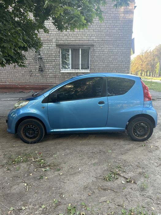 Peugeot 107 1.0 бензин