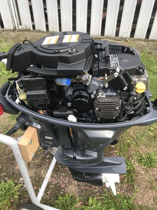 Лодочний мотор Yamaha25, 4такта инжектор короткая нага