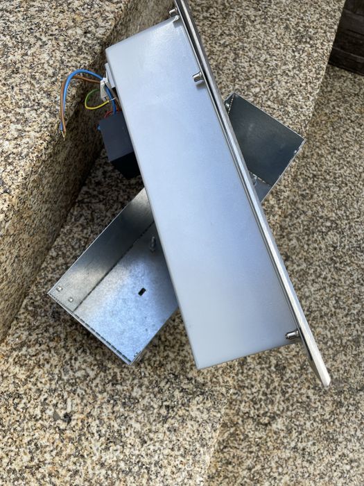 Foco inox enbutir muro (Climar)