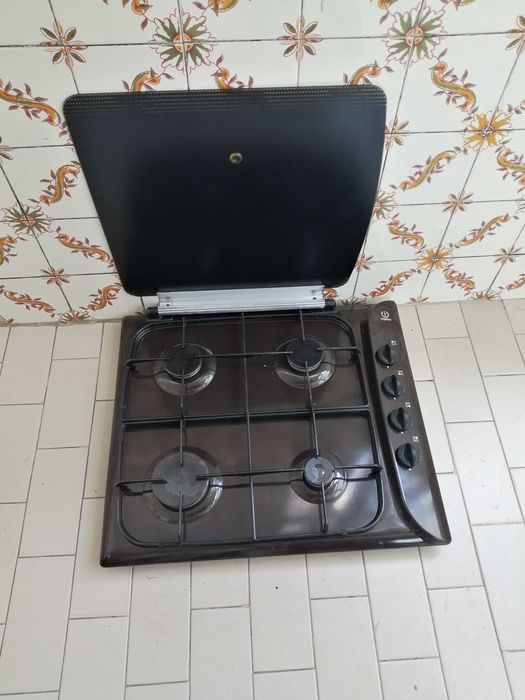 Placa a gás indesit