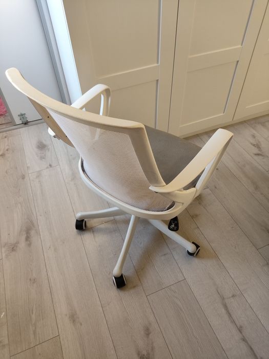 Krzesło obrotowe biurowe