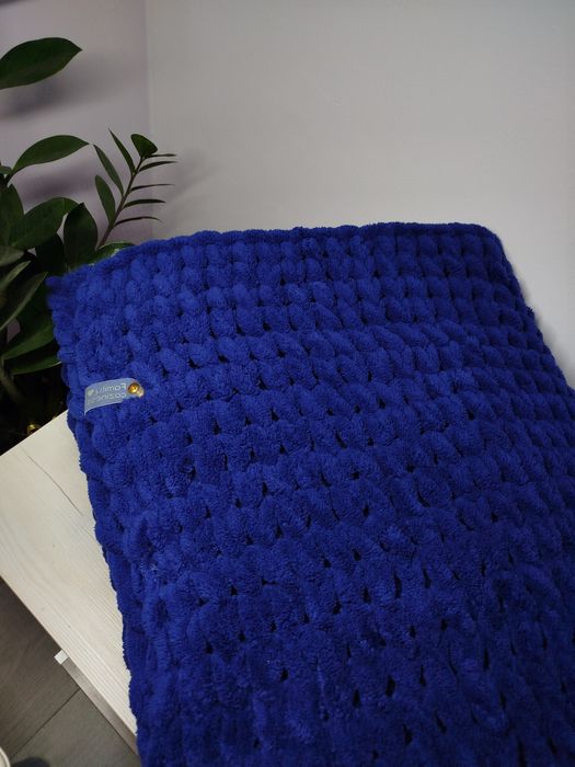 Пледики , крижма з плюшевої пряжі,ручна робота.