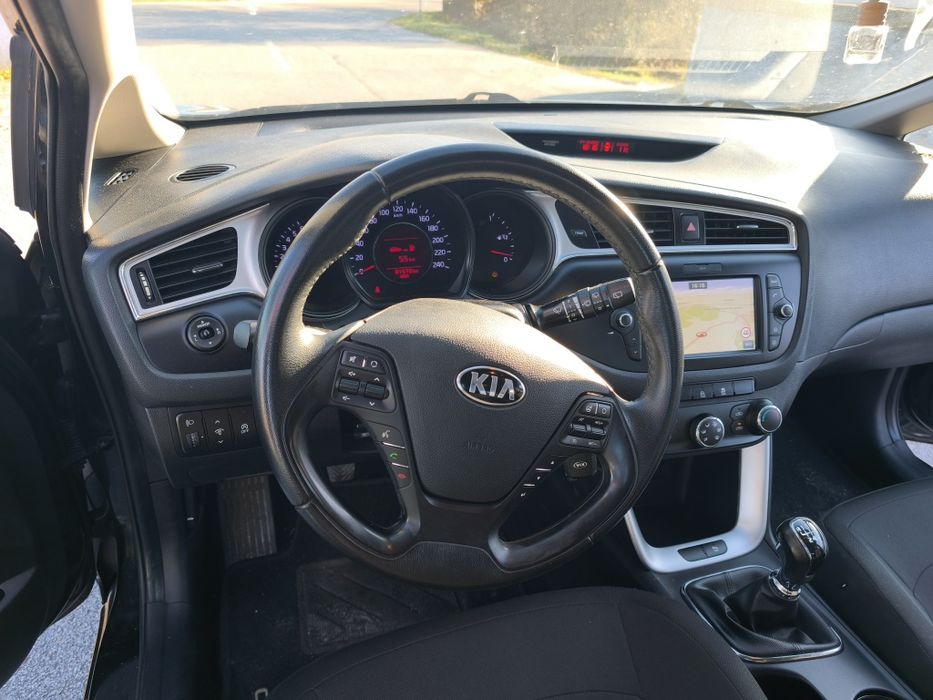 Kia Ceed 1.0 T-GDi Nav Line - SÓ com 81.500Km