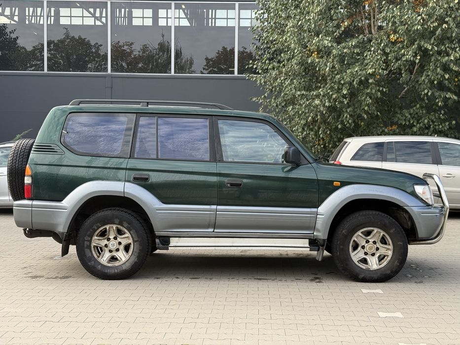 Продам Toyota Land Cruiser Prado 90