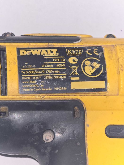 Wiertarko-wkrętarka DEWALT DC725