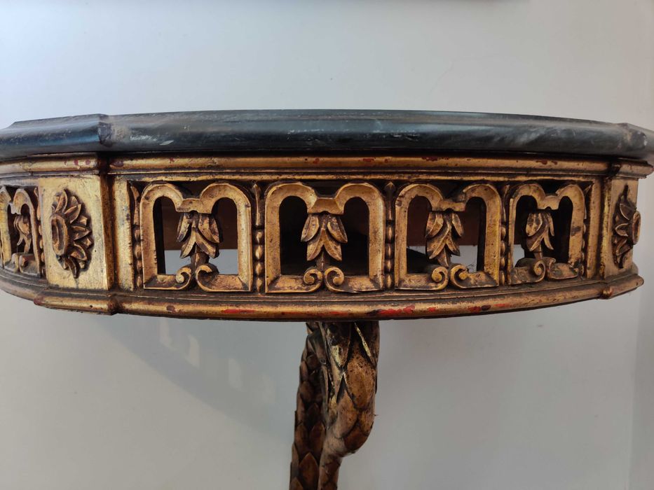 Credencia em meia lua