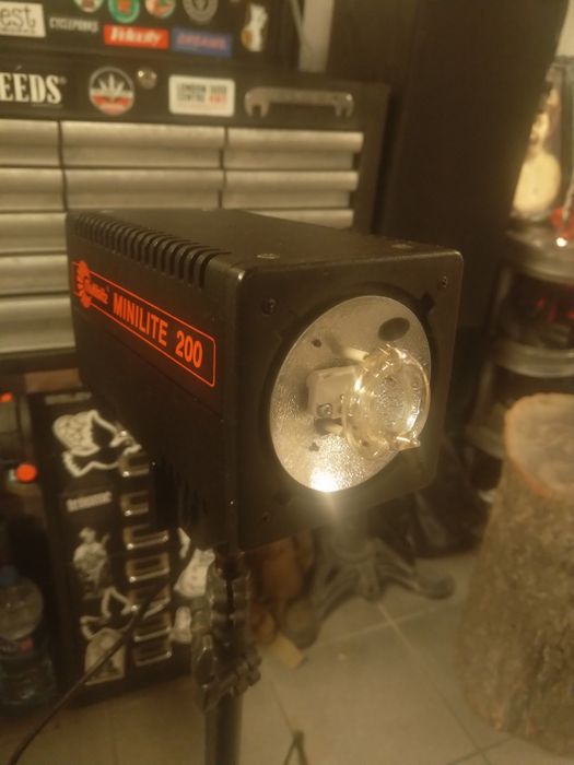 Multiblitz Minilite 200 lampy studyjne,błyskowejne