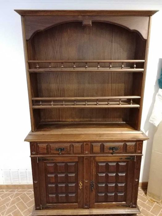 Movel de sala/ aparador