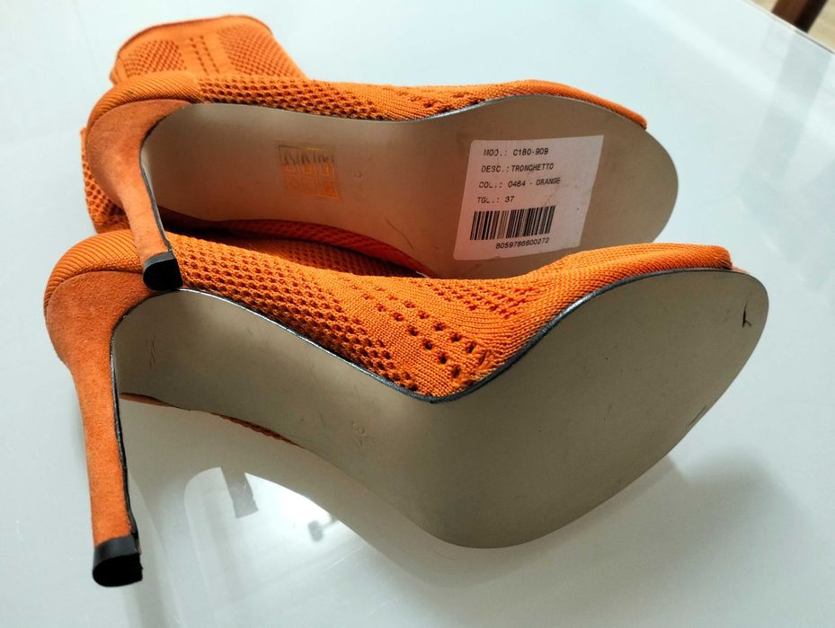 Sandálias bota novas num 37