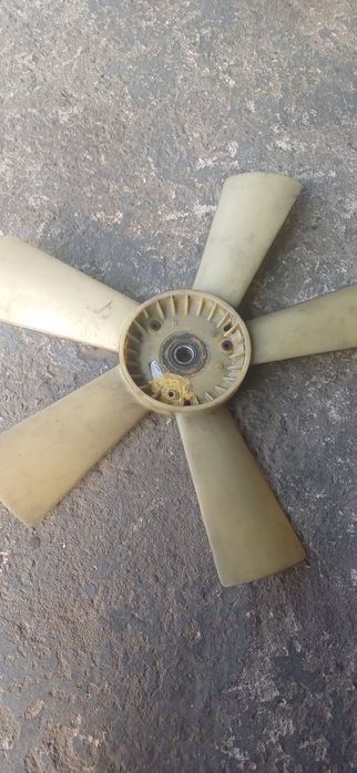 Мерседес Розборка 190 124 202 210 211 212 Радіатор разборка