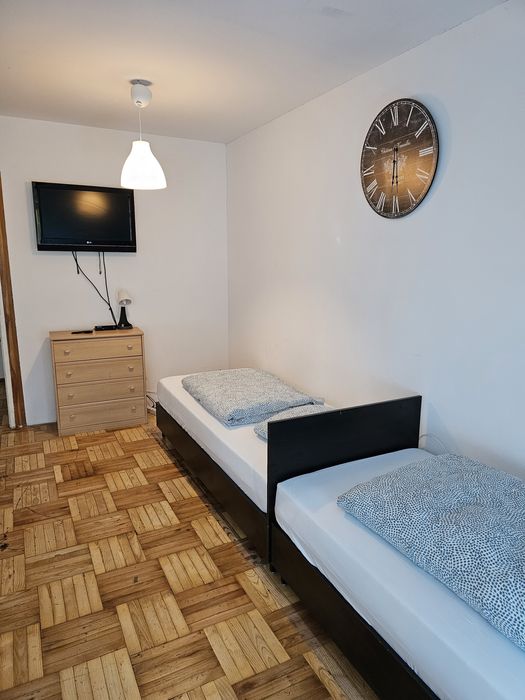 Noclegi KROLOWEJ JADWIGI parking  zwierzyniec Kraków