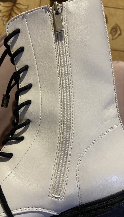 Високі черевики PULL & BEAR/ Ботинки