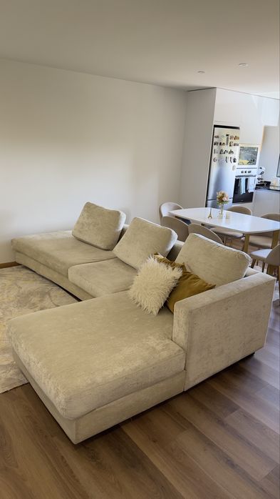 Sofa bege com chaise long