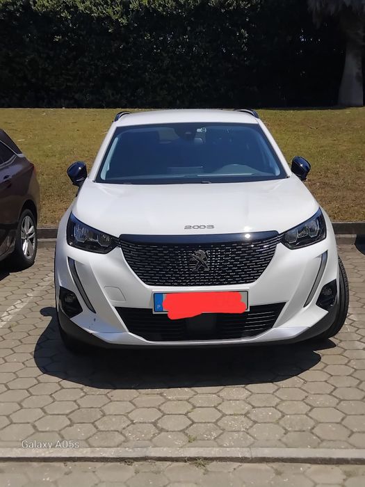 Peugeot 2008. Motor 1 5 BluehDi 130-Allure 5P Eat8, 117.000km Automático,  2022,