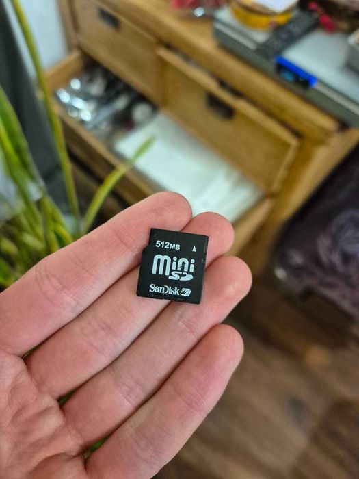 SanDisk miniSD 512 MB | w pełni sprawna