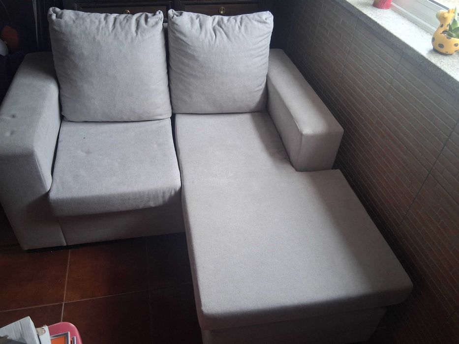 Sofa dois lugares chaise longue como novo