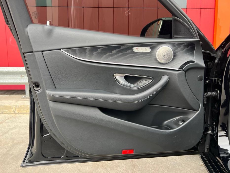 Mercedes-Benz E 2.0D Car Invest Ukraine Лізинг