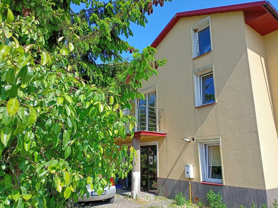 Duży dom  blisko Kielc i trasy S7 na wynajem