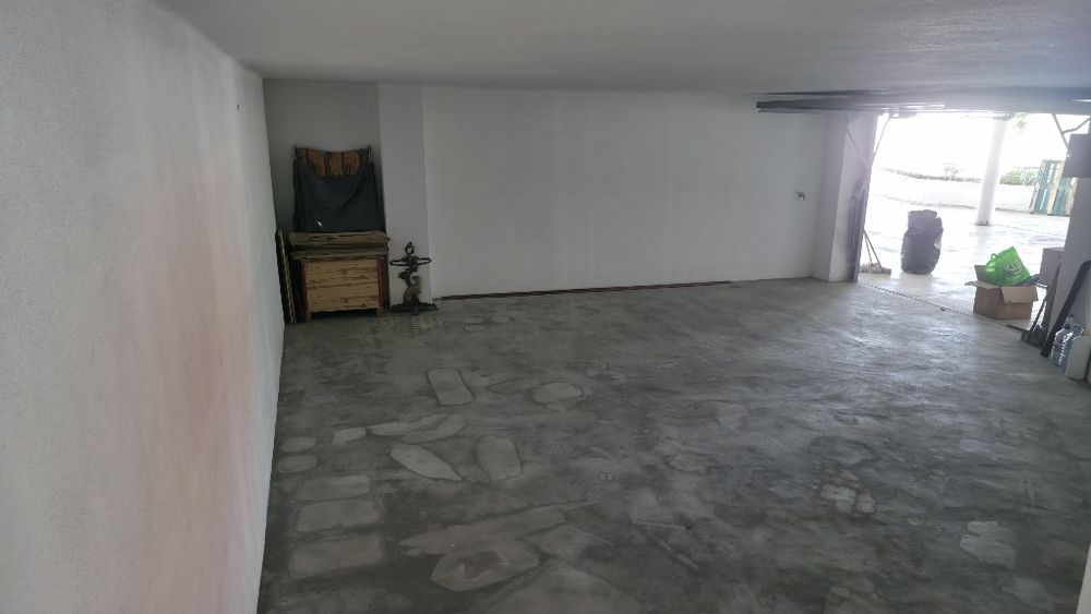 Garagem junto Convento São Franscisco Coimbra
