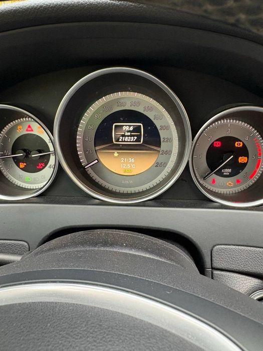 Mercedes-Benz C200, 2011