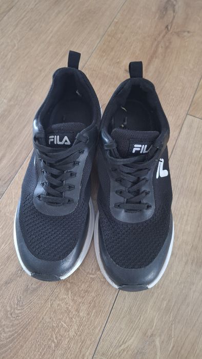 Кросівки Fila р.37