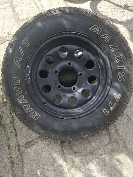 Pneus maxxis e jantes Suzuki 4x4