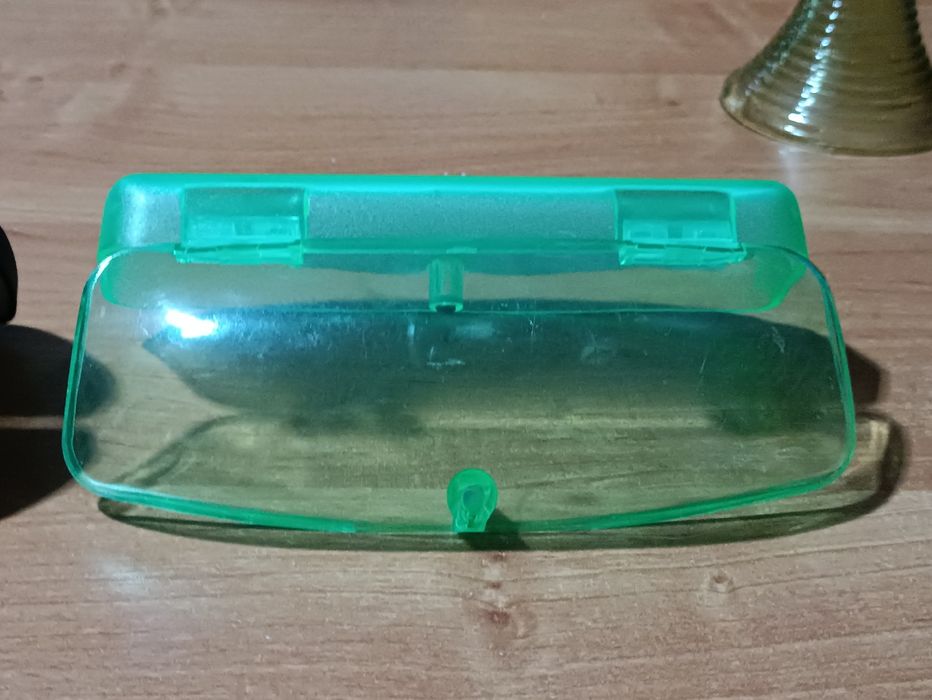 Etui/pokrowiec/pudełko na okulary