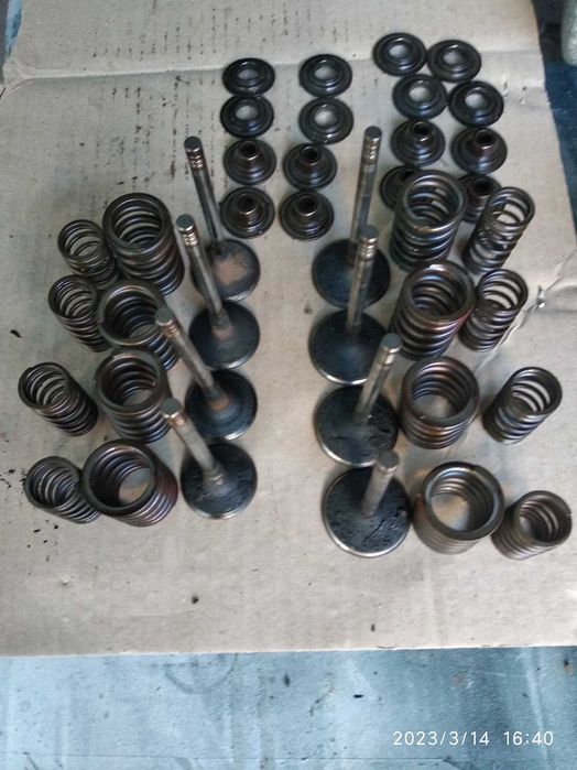 Распредвалы двигателя Форд Скорпио 2.0донс