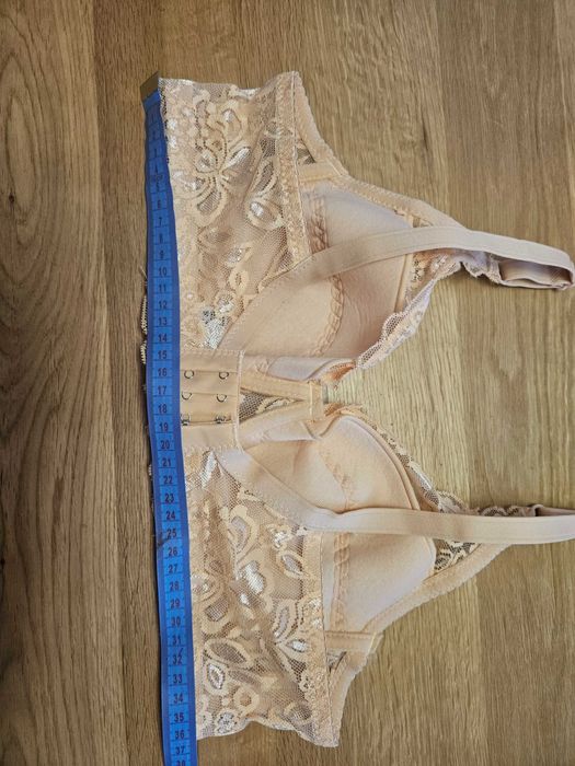 Biustonosz push-ap 42/95