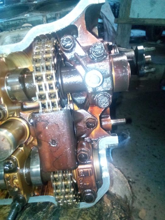 б/у запчастини двигуна SUZUKI GRAND VITARA II (JT) 2.7. Двигуни H 27 A