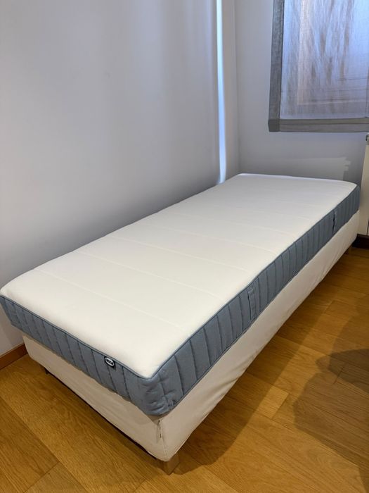 Colchão 90x200 VATNESTROM Novo acompanha a base