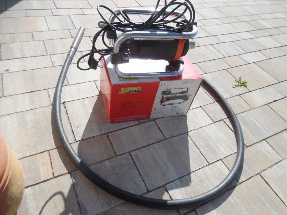Wibrator do betonu Mecck tools AH-25 1600W