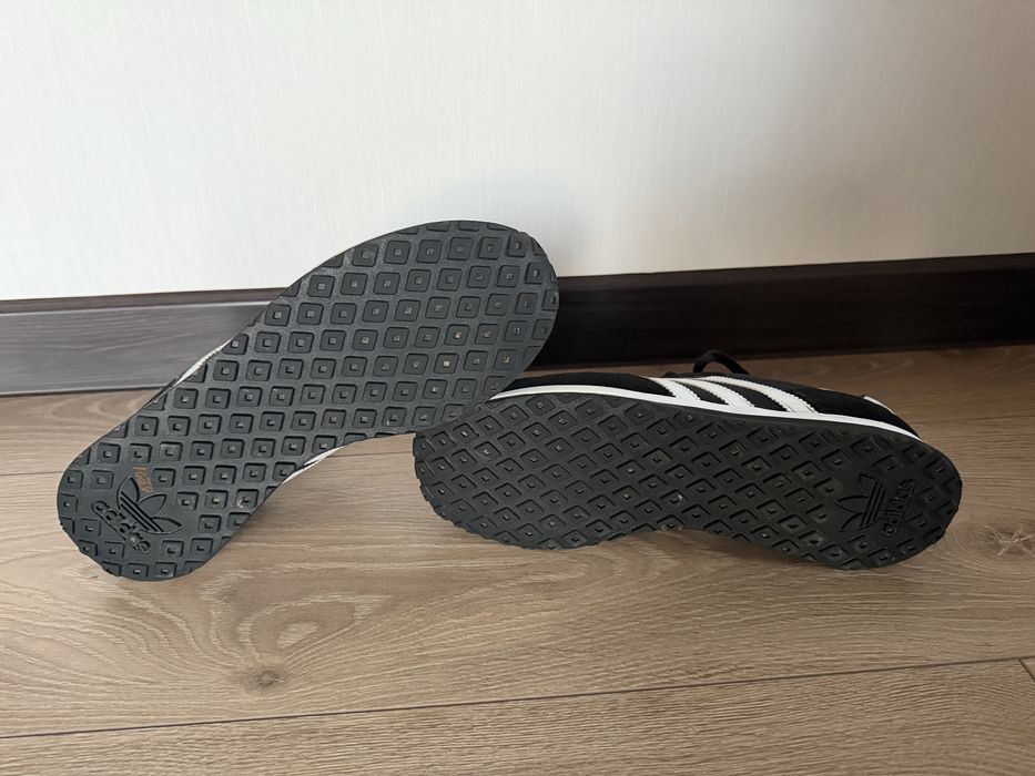 Кросівки adidas 41 розмір