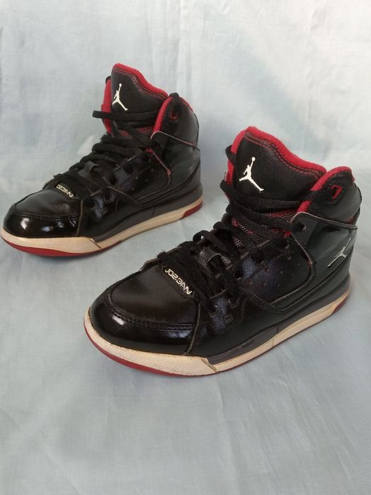 31р Jordan кросівки