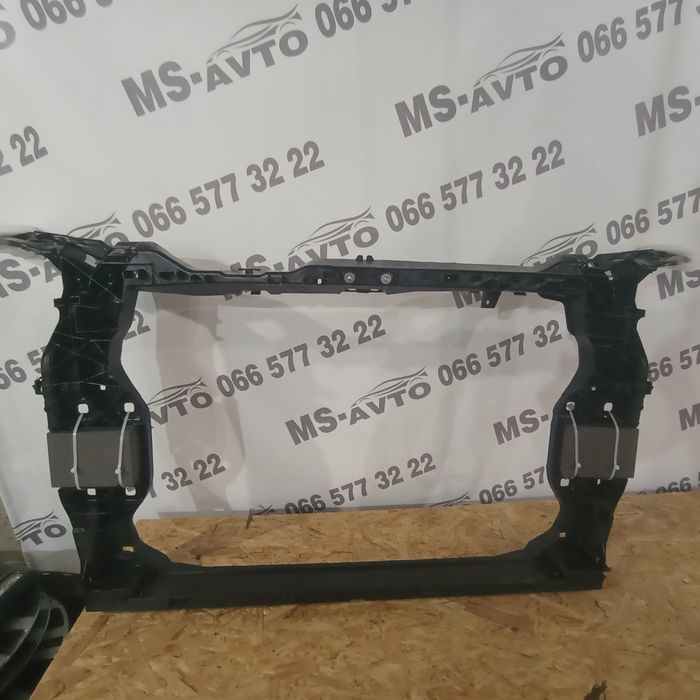 Установочна панель телевізор Audi q5  17- 2.0 AWD