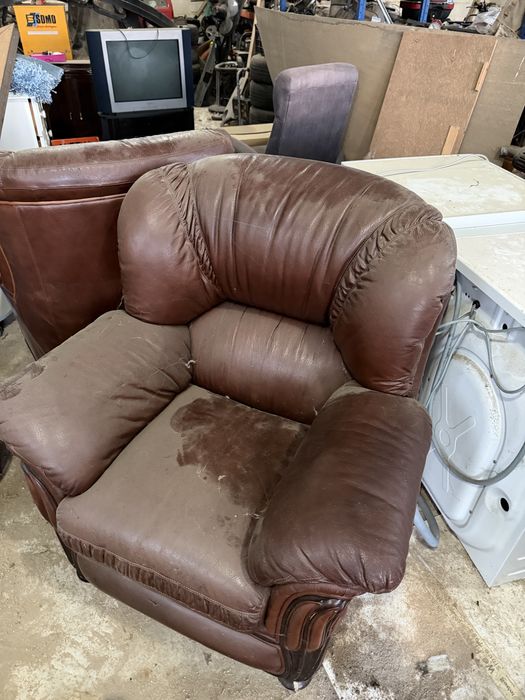 Sofa antigo mais 2 poltronas