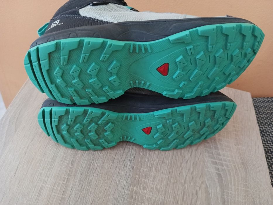 Salomon trekkingi wodoodporne 38